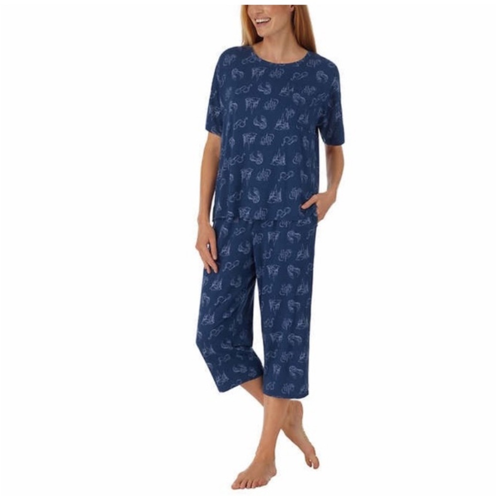Universal Wizarding World of Harry Potter sleepwear set
Shirt & cropped pant XXL